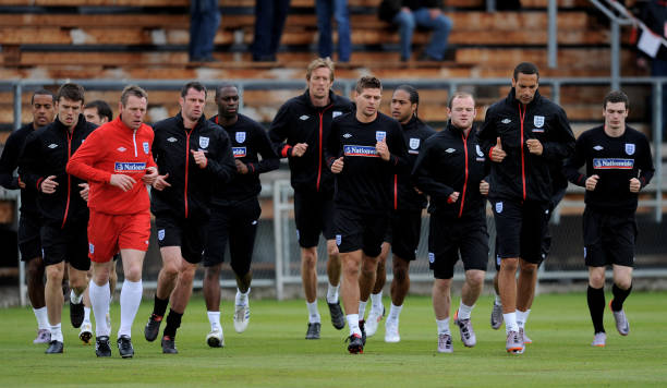 使她稳坐领 使她稳坐领